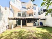 CASA EN VENTA EN LOMAS DE LA HERRADURA CON SEGURIDAD EN...