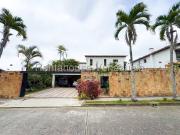 Casa en Venta en Lomas de La Lagunita, Caracas