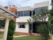 Casa en venta en Lomas de las Plamas en calle cerrada...