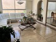 Casa en venta en Lomas de Tecamachalco, totalmente...