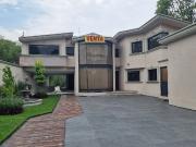 Casa en venta en Lomas de Tecamachalco, Naucalpan de...