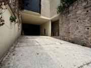 Casa en venta en Lomas de Tecamachalco, Naucalpan de...