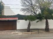 Casa en Lomas de Tecamachalco Sección Bosques I y II,...