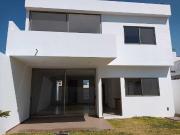 Casa en venta en Lomas de Tzompantle, Cuernavaca, Morelos