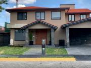 Casa en venta en Lomas de Valle Escondido, Atizapán de...