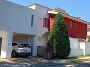 CASA EN VENTA EN LOMAS DE VALLE ESCONDIDO,BOSQUE...