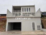 ¨CASA EN VENTA EN LOMAS DE VALLE VERDE, ENSENADA¨