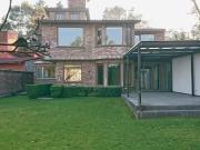 VENTA DE CASA EN COLONIA LOMAS DE VISTA HERMOSA