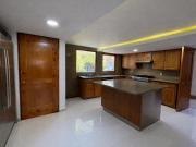 Casa en Venta en Lomas de Vista Hermosa en...