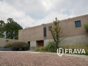 CASA EN VENTA EN LOMAS DEL BOSQUE