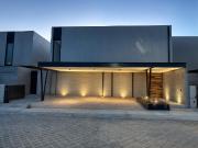 Casa en Venta en Lomas del Campanario. 4 Rec?maras, 5.5...