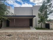 Casa en venta en Lomas del Campanario Norte, condominio...