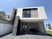 Casa en Venta en Lomas del Dorado