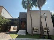 Casa en Venta en Lomas del Hípico | 4 Recámaras | Sótano...