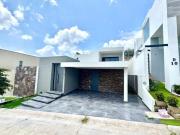 Casa EN VENTA EN LOMAS DEL MOLINO 1