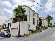 CASA EN VENTA EN LOMAS DEL ROBLE