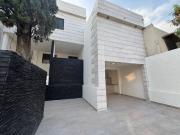 Casa en venta en Lomas del Roble en San Nicolás