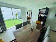 Casa en venta en Lomas del valle, con jardín Casa en venta en Lomas del valle, con jardín