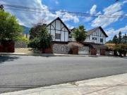 CASA EN VENTA EN LOMAS DEL VALLE PARA REMODELAR O DEMOLER