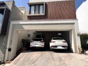 CASA EN VENTA EN LOMAS DEL VERGEL