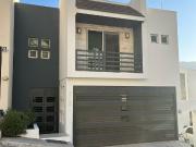 CASA EN VENTA EN LOMAS DEL VERGEL