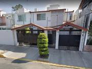 Casa en venta en Lomas Estrella, Iztapalapa, Ciudad de...