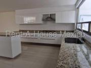 Casa en Venta en Lomas Verdes, Naucalpan de Juarez JL 26 262