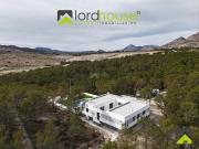 Casa en venta en Lorca, La Tova. 1374. Chalet de obra...