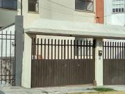 Casa en venta en Los Álamos, Naucalpan de Juárez, Estado...