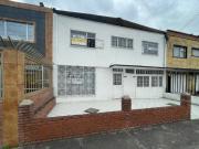 casa en venta en los alcázares. Cod V6952001
