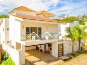 Casa en venta en Los Arboles, a unas cuadras de Zona...