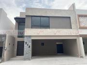 Casa en venta en Los Cristales, Monterrey, Nuevo León