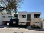 Casa en venta en Los Cristales, Monterrey, Nuevo León
