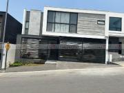 Casa en venta en Los Cristales, Monterrey, Nuevo León