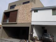 Casa en venta en Los Cristales, Monterrey, Nuevo León