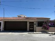 Casa en venta en Los Doctores, Saltillo, Coahuila de...