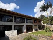 CASA EN VENTA EN LOS GUAYABITOS