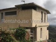 Casa en Venta en Los Guayabitos, Caracas