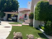 CASA EN VENTA EN LOS LAGOS