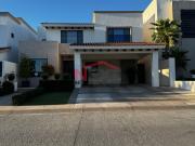 CASA EN VENTA EN LOS LAGOS RESIDENCIAL