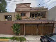 CASA EN VENTA en Los Laureles, Michoacan