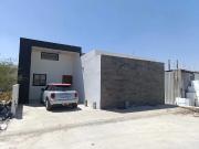 Casa en Venta en Los Olivos, Gómez Palacio 2 Recámaras y...