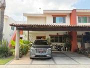 CASA EN VENTA EN LOS PINOS