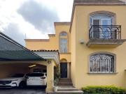 Casa en venta en Los Pinos Abetos 317