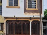 CASA EN VENTA EN LOS ROBLES APODACA NL