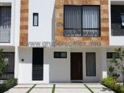 Casa en venta en Los Robles Juriquilla II, San Isidro,...
