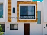 Casa en venta en Los Robles Juriquilla II, San Isidro,...