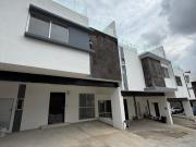 Casa en venta en Los Robles Zapopan Jalisco