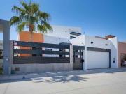 CASA EN VENTA EN LOS SANTOS RESIDENCIAL