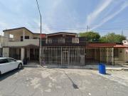 CASA EN VENTA EN LOS SAUCES, GUADALUPE